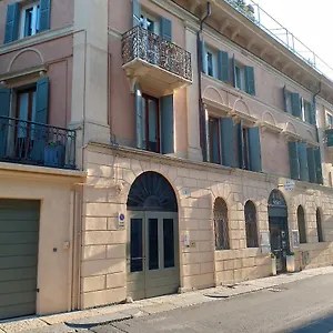 Ponte Manin 2*, Verona Italia